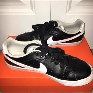 Nike court tour shoes