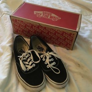 heres some black vans in womens 7