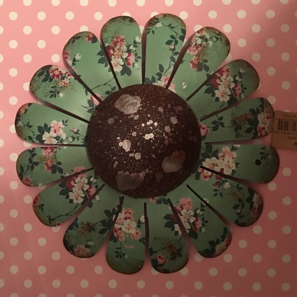 Metal flower