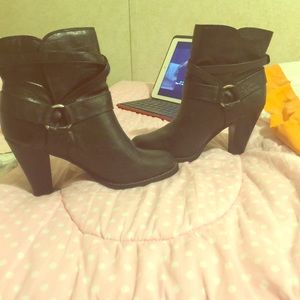 Boots only used very few great for anything!