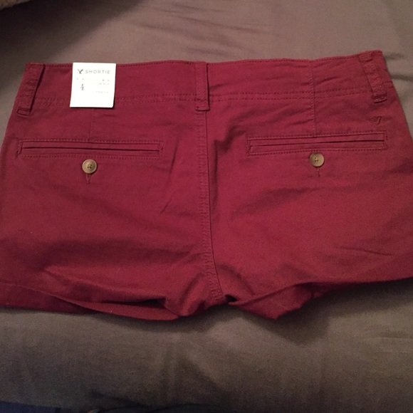 American Eagle shortie stretch Burgundy shorts