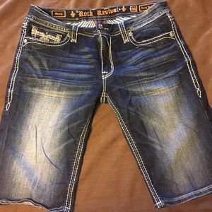 Size 34 Rock Revival Easy Bermuda.