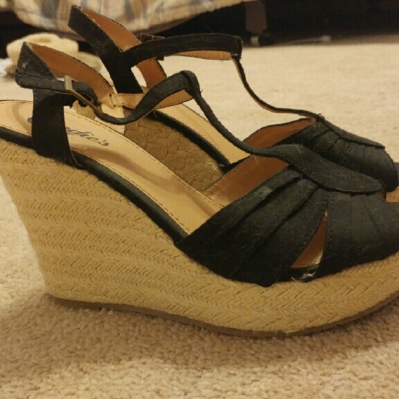 Candies Wedges - Picture 2 of 3