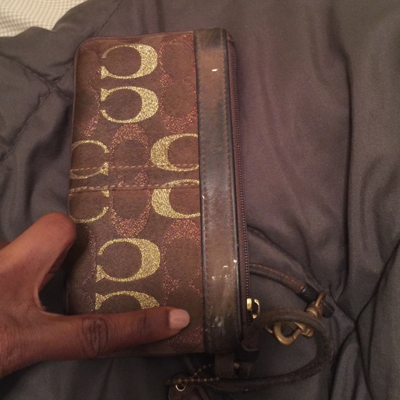 Coach wristlet - Picture 2 of 2