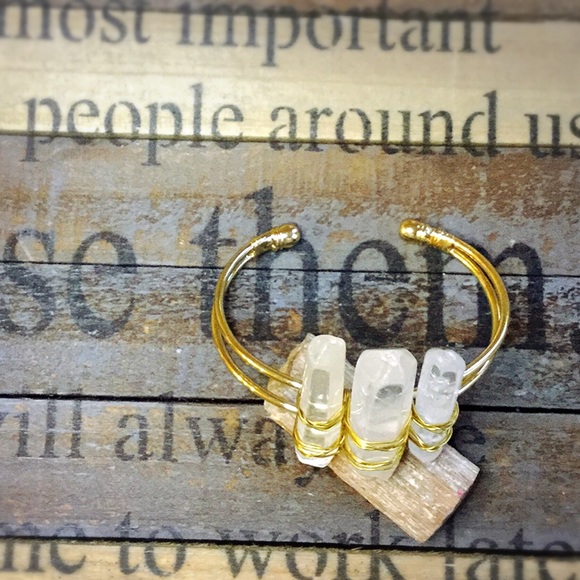 Quartz Bracelets - Picture 2 of 3