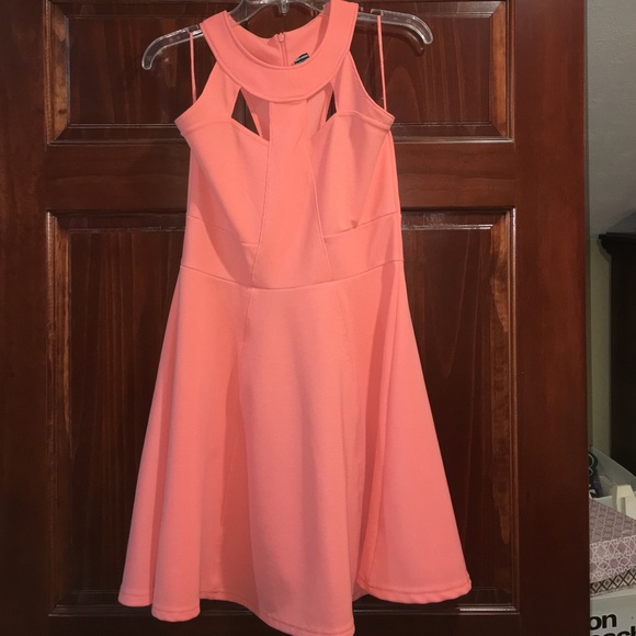 Poof sleeveless dress - Picture 1 of 2