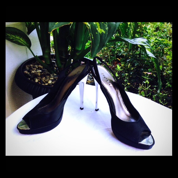 BEBE Teal Satin Platform Stilettos Open Toe
