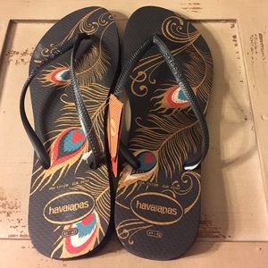 NWT Havaianas black flip flop