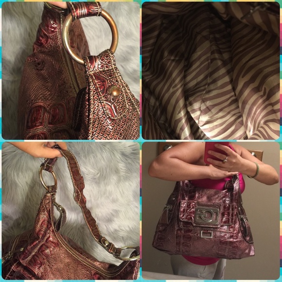 🎀💋💋Guess Purse💋💋🎀 - Picture 4 of 4