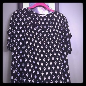 Black and White Geometric Print Blouse