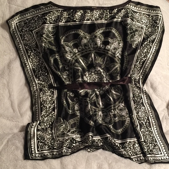 Joppa classic black & white top Sz S