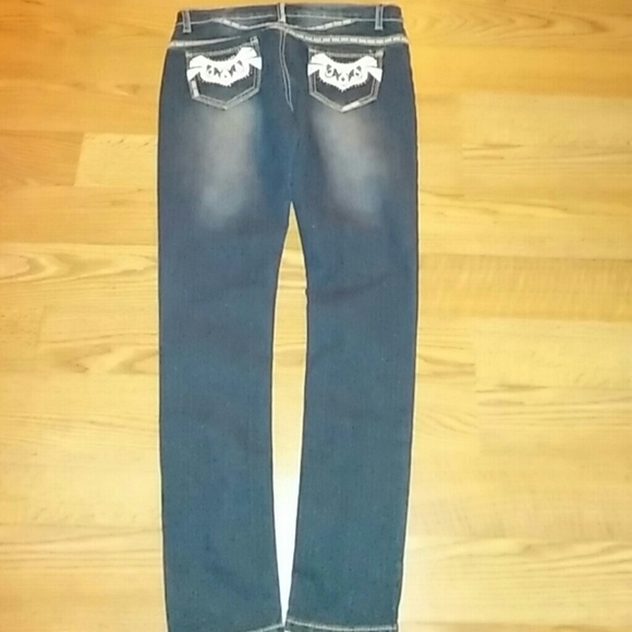 Jeans - Picture 2 of 3