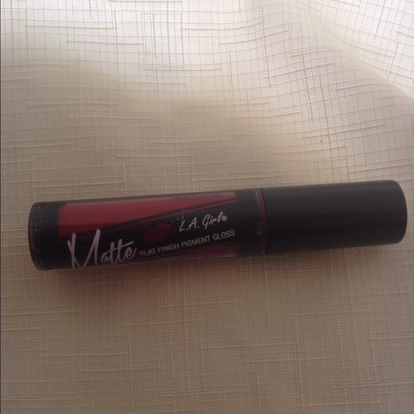 L.A Matte Girl Lipstick