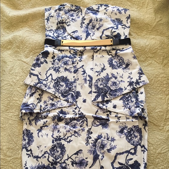 Blue and white strapless dress - Picture 2 of 6