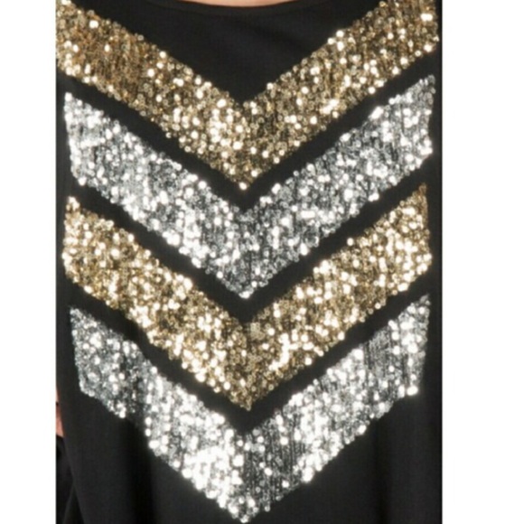 Black tank with chevron sequins - Picture 4 of 4