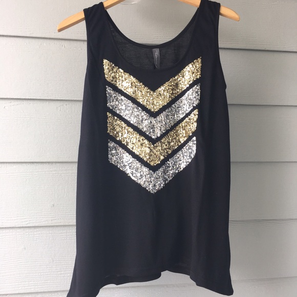 Black tank with chevron sequins - Picture 2 of 4