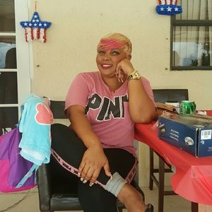 Meet your Posher, Frankisha