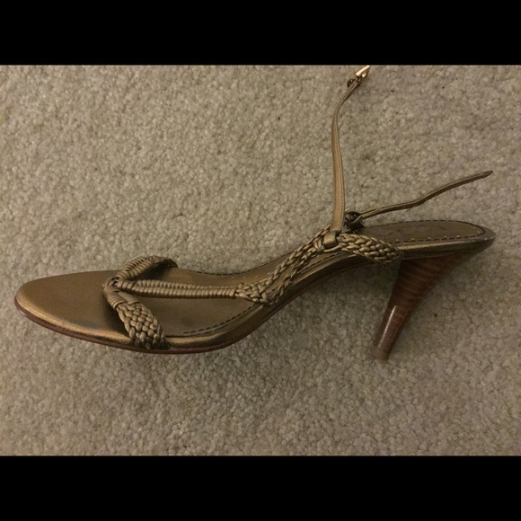 Gold Rope Sandals, Size 8 - Picture 2 of 3