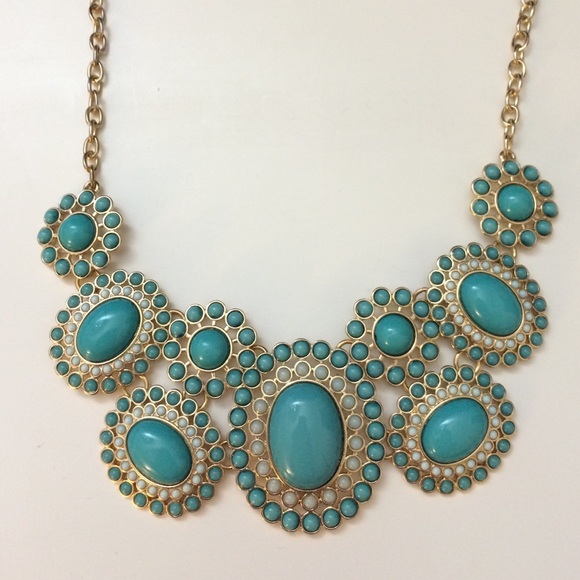Brand New Fashion Necklace - Picture 2 of 2