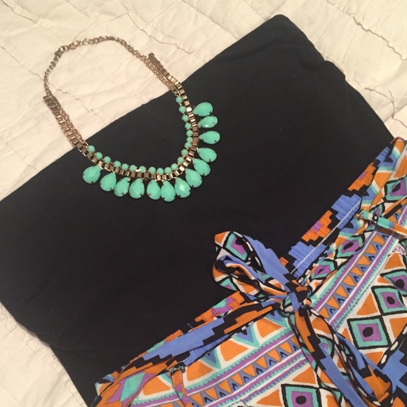 Francesca's Mint Statement Necklace