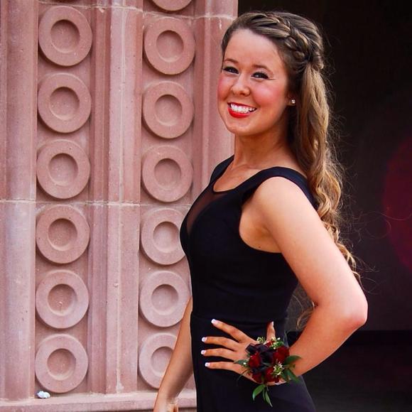 Meet your Posher, Shelby