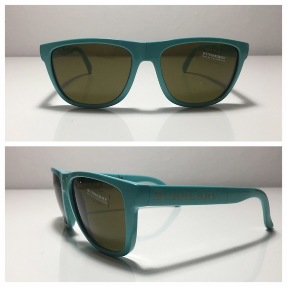 Burberry Accessories - BURBERRY Foldable Sunglasses