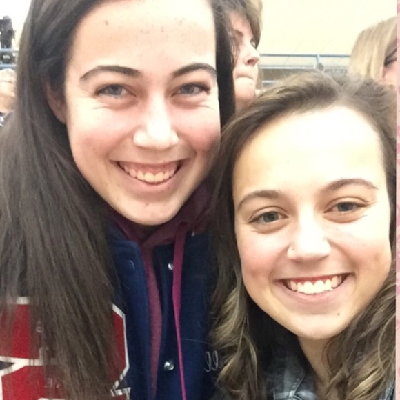 Meet your Posher, Alyssa