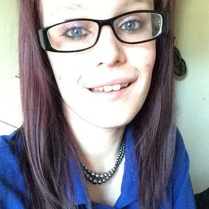 Meet your Posher, Celina