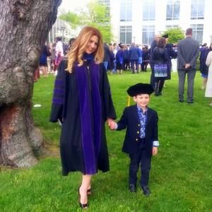 Meet your Posher, Karine