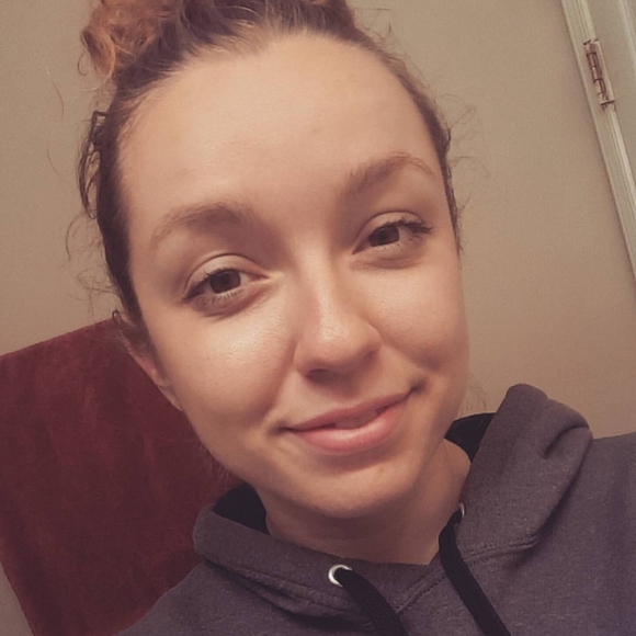 Meet your Posher, Jessica - Picture 1 of 1