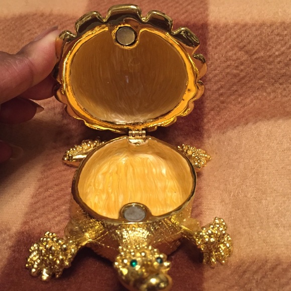 Gold Tortoise - image 2