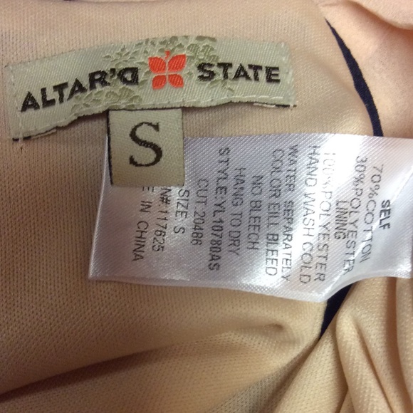 ❌LAST CHANCE❌ALTAR'D STATE GORGEOUS DRESS - Picture 4 of 6