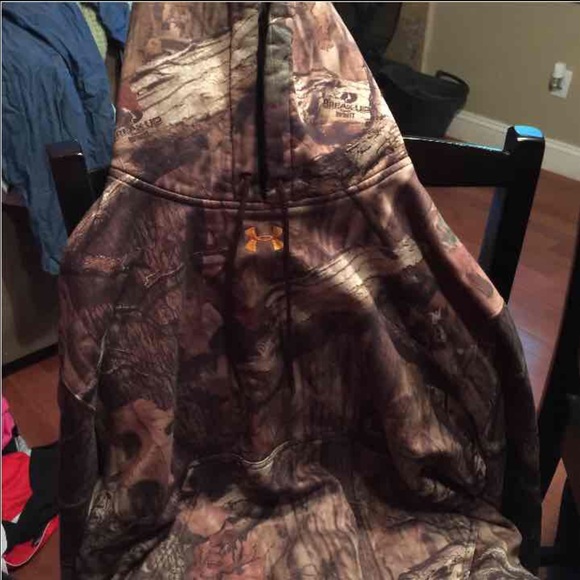 camo under armour hoodie