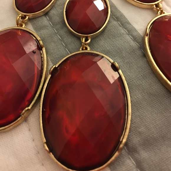 Beautiful red statement necklace - Picture 2 of 2
