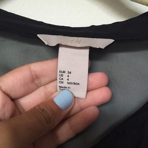 H&M blouse - Picture 3 of 3