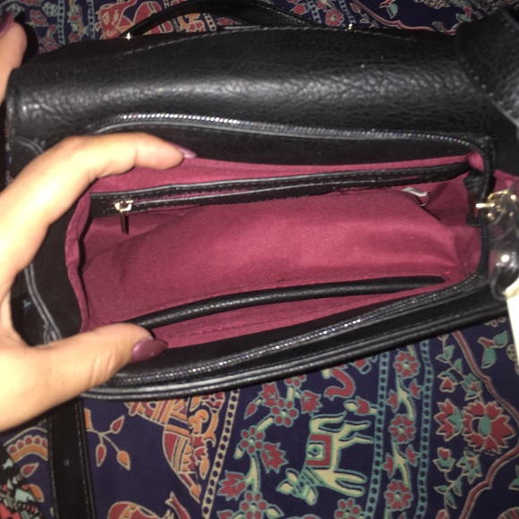 Handbag Repubulic - Picture 2 of 4