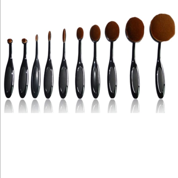 Oval Brush Set