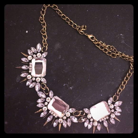 Statement necklace