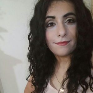 Meet your Posher, Jacqueline