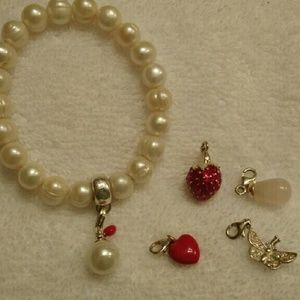 Thomas Sabo mother of pearl bracelet with 5 charms