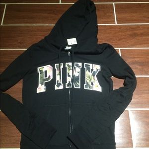#20 black full zip