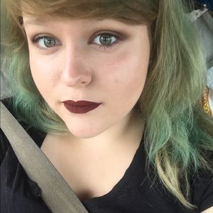 Meet your Posher, Joy