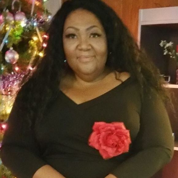 Meet your Posher, Shana - Picture 1 of 1