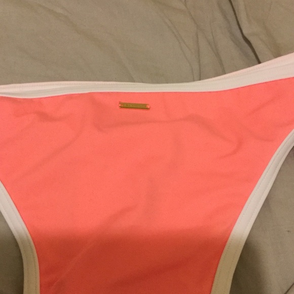 🎉SALE 🎉Bikini Bottom - Picture 3 of 3