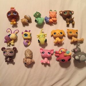 SALE SALE Littlest pet shop lot