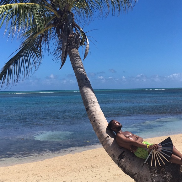 Meet your Posher, Taylor - Picture 13 of 17