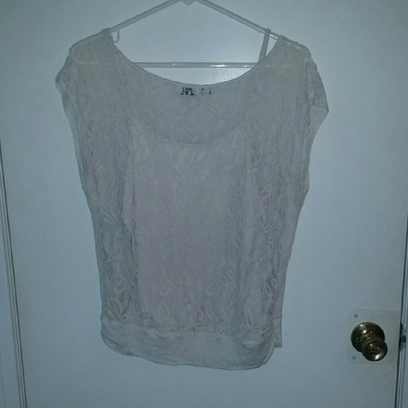 White 2 piece shirt with lace front