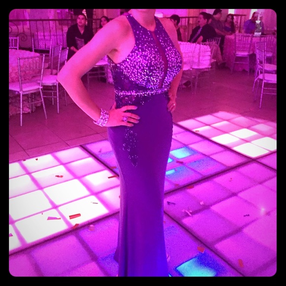 Beautiful and elegant purple night dress 💜