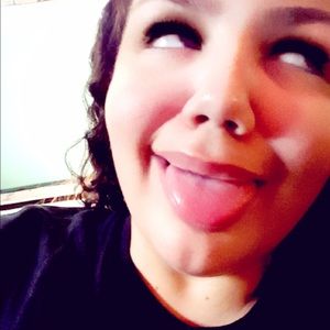 Meet your Posher, Lisa