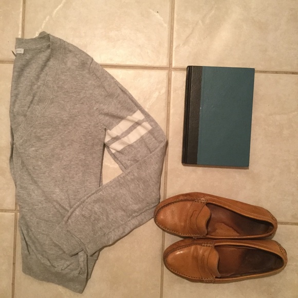 Gap Varsity Stripe Cardigan 📚